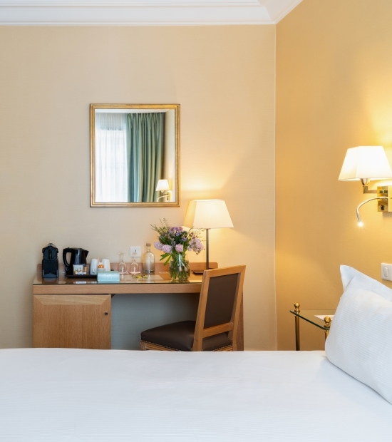 Hotel Le Littr&eacute; - Triple Room